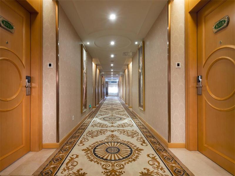 Vienna Hotel Shenzhen Baoneng City Plaza Екстер'єр фото